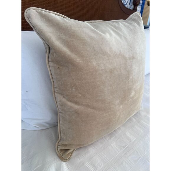 Luxurious Contemporary Cream 18" x 18" Velveteen Accent Pillow Self-Piped - Picture 2 of 7